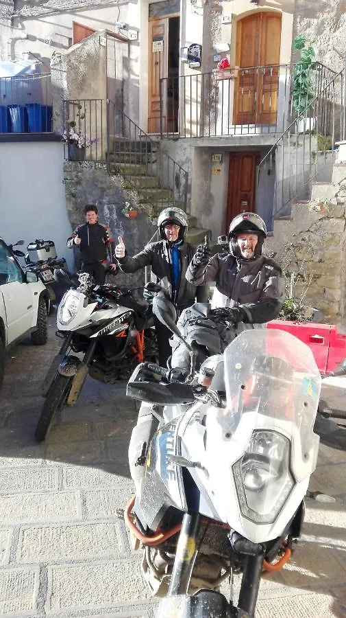 Affitta Camere San Procopio Troina Πανσιόν